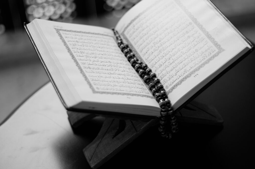 book, quran, open-1283468.jpg